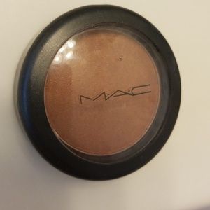 MAC powder blush